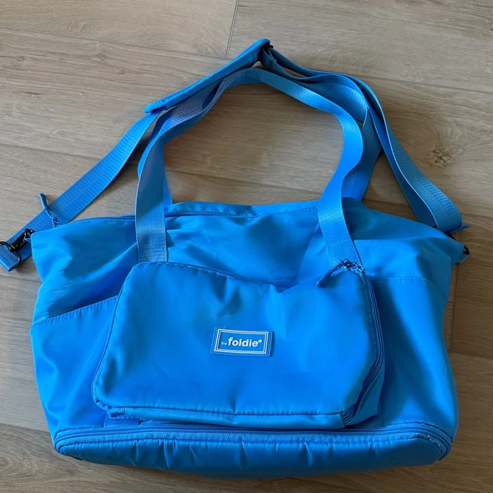 The Foldie Travel Bag in Azure Blue color - Picture 11 of 14